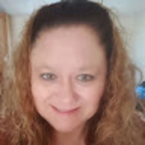 Meet your Posher, Angie